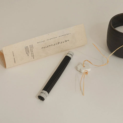 Japanische Incense Frankincense & Holder