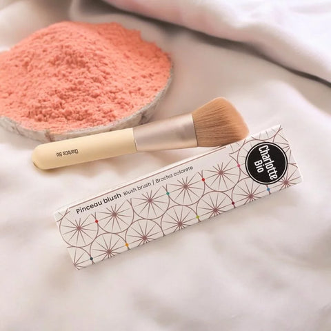 CHARLOTTE BIO - Pinceau végan pour fard à joues - Atteignez un éclat sans défaut ! 🌿✨