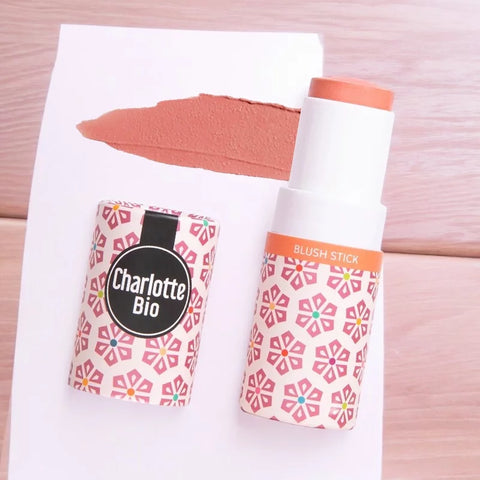 CHARLOTTE BIO - Fard Bastoncino di Charlotte Bio - Bagliore Radioso in un Bastoncino! ✨💖