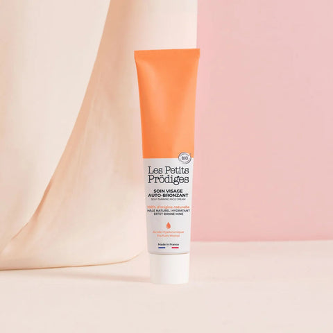 Feuchtigkeitsspendende Selbstbräunende Gesichtspflege 40 ml