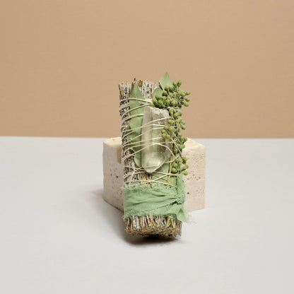 Fagot de sauge bleue, d'eucalyptus et de quartz