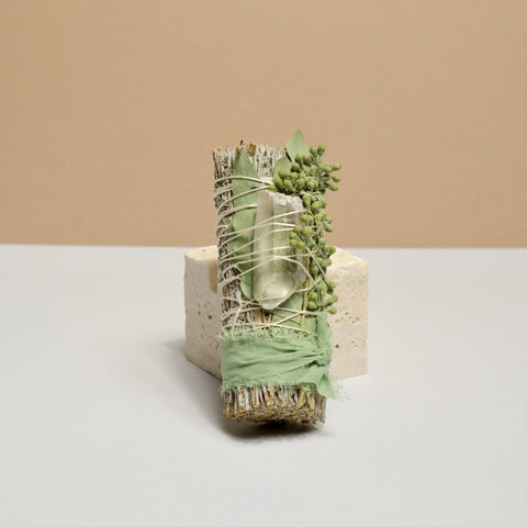Fagot de sauge bleue, d'eucalyptus et de quartz