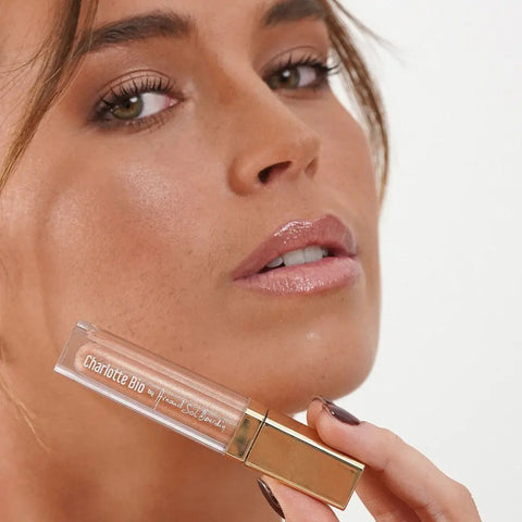 CHARLOTTE BIO – Lip Glow Highlighter