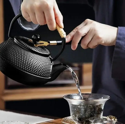 Chinesisches Teeset Shanghai – Teekanne & Tassen, traditionelles Design