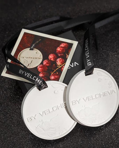By Velcheva Désodorisant solide Cherry Blossom – 2 pièces, parfum subtil pour placard et pièce