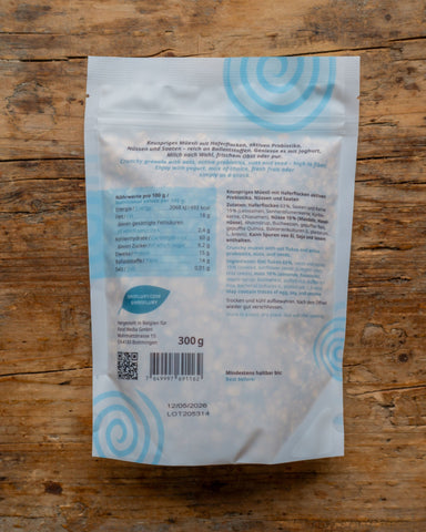 Mrs Flury Healthy Gut Granola 300 g – Crunchy Granola with Oats, Probiotics, Nuts & Seeds