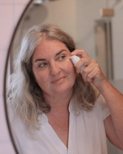 Hydrating eye contour fluid