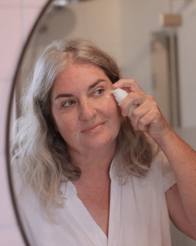 Hydrating eye contour fluid