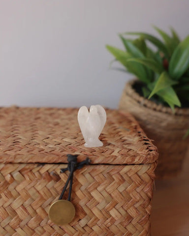 Petit ange en quartz blanc