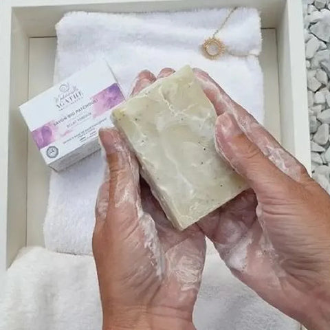 Sapone al patchouli con bava di lumaca bio - brillantezza tonificante