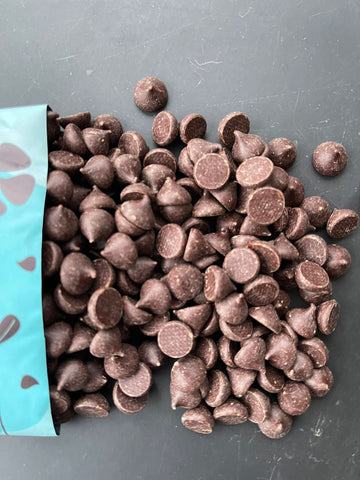 Mrs Flury Organic Chocolate Drops 85% Cocoa – American Style Vegan Baking Chips (250 g) - ⚠️ Product is Shipped Without Refrigeration ⚠️