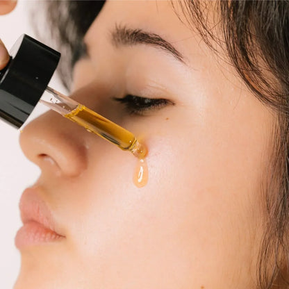 Kaltgepresstes Bio-Öl – Anti-Aging- und Antioxidans-Serum